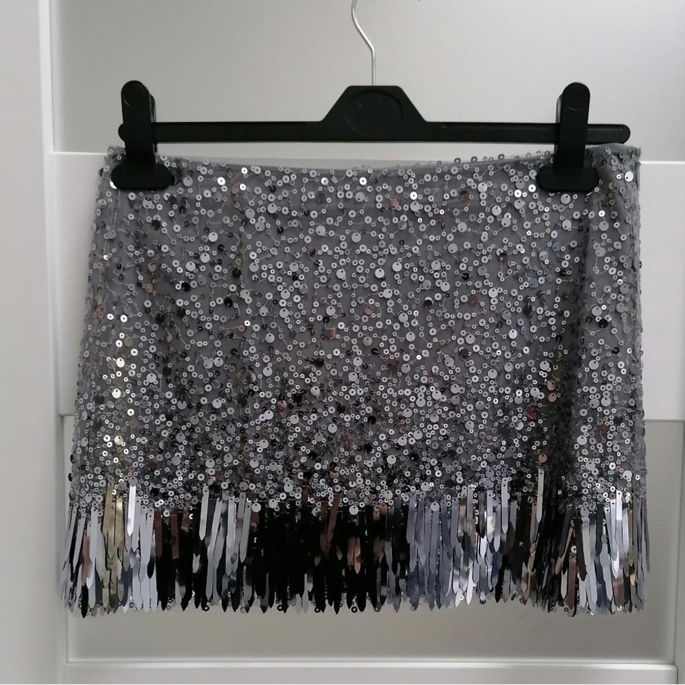 Elegant Sequins mini skirt